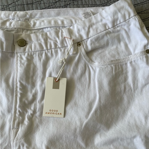 NWT Good American White 90’s Loose Straight Mid Rise Jeans Size 18 - Picture 9 of 13